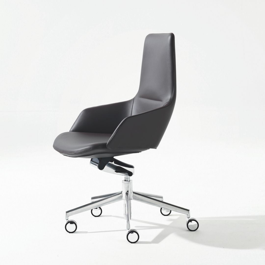 Aston manager chair hot sale